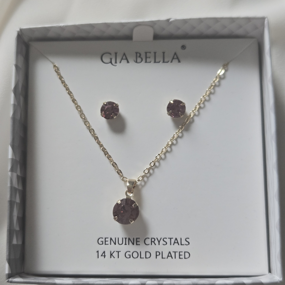 Gia Bella Elegant Gold and Purple Necklace with Dainty Design